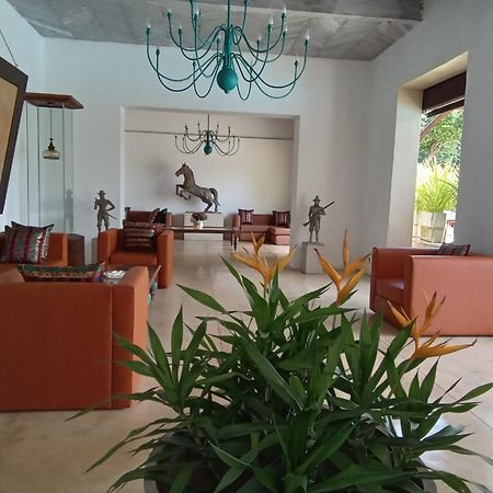 The Lady Hill Hotel Галле Экстерьер фото